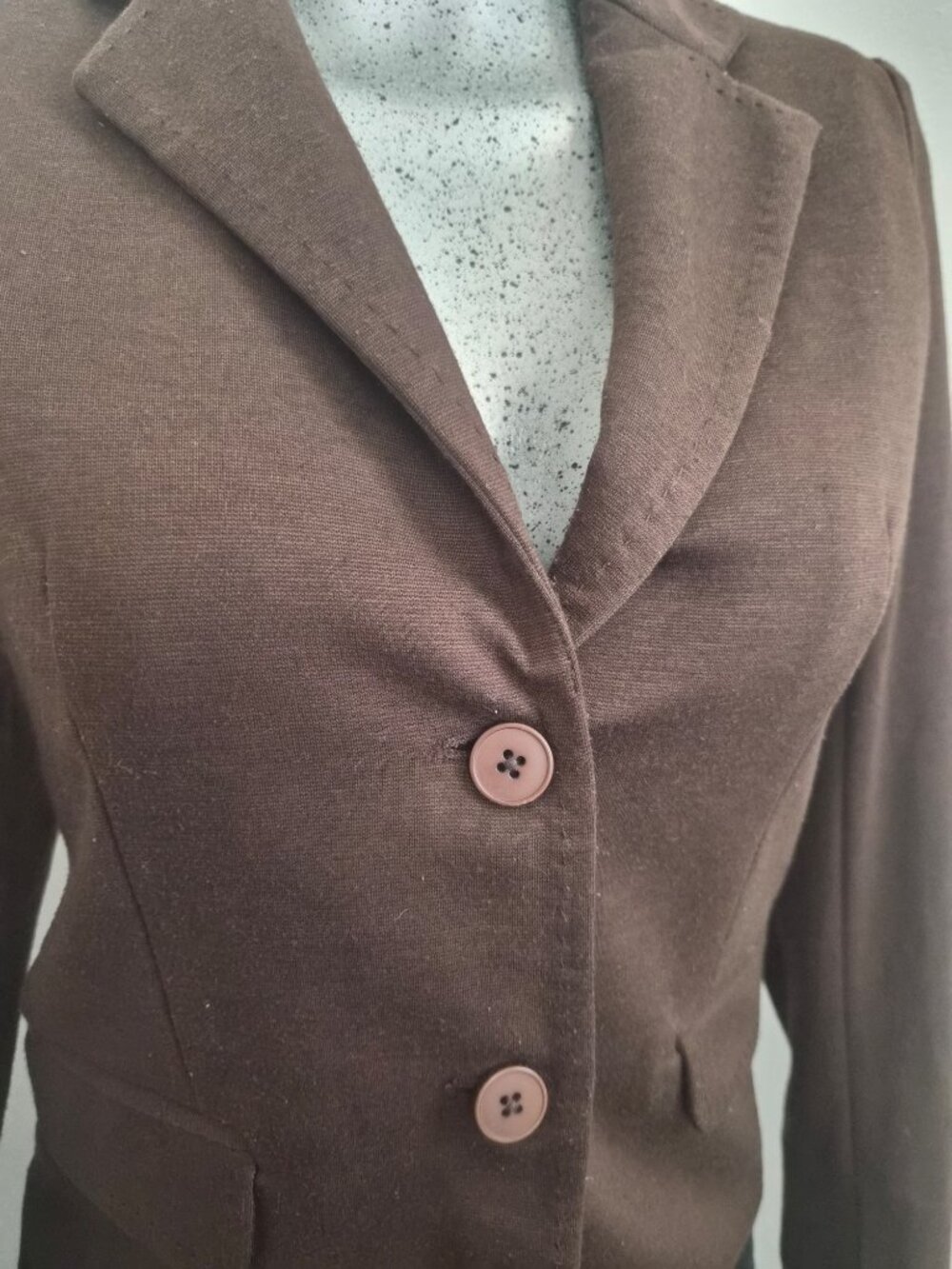 Two button Blazer - Picture 2 of 8